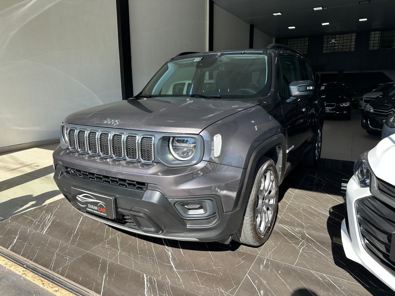 Jeep Renegade  Loungitude 1.3 Turbo 270 - foto 3