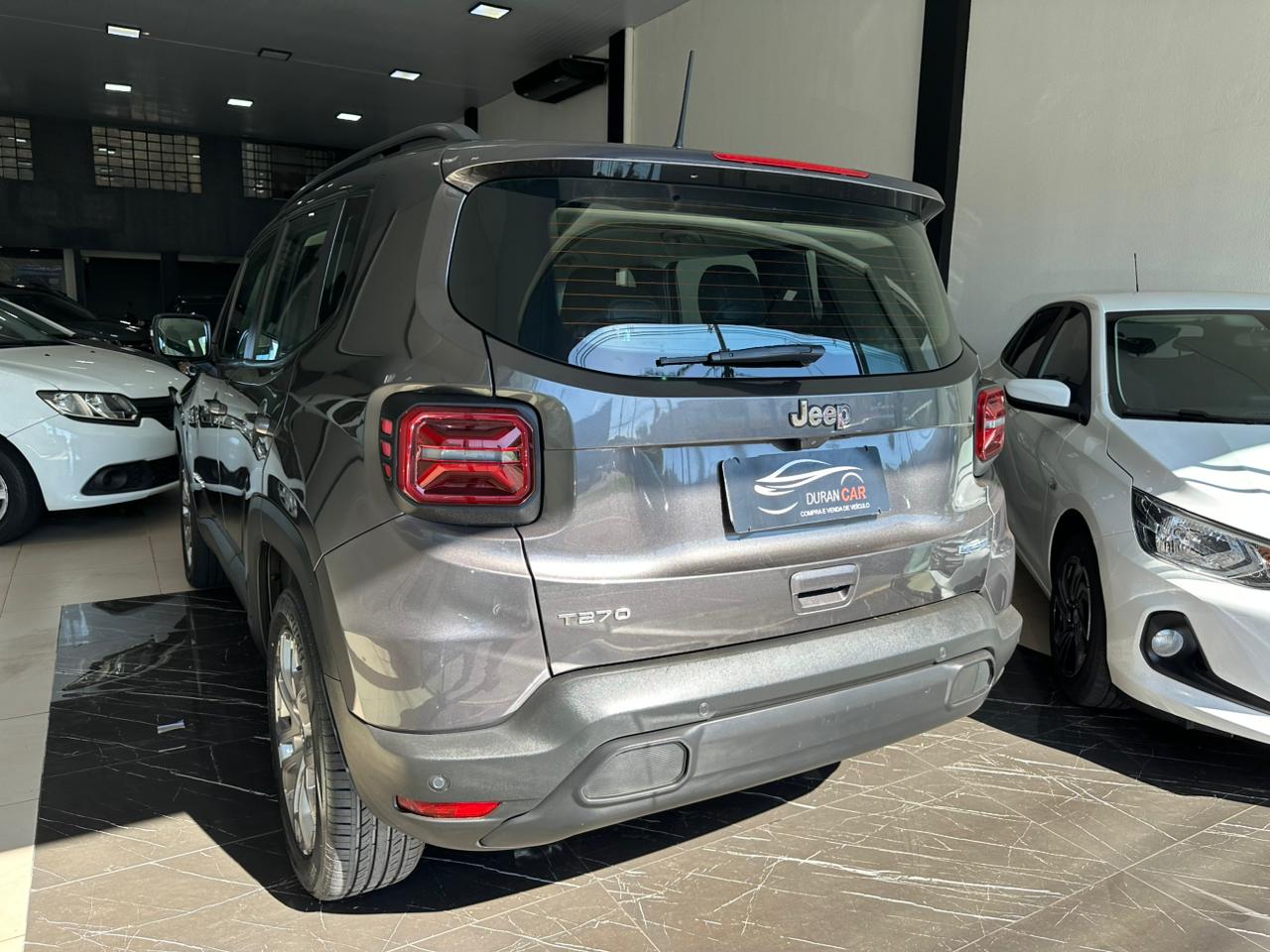 Jeep Renegade  Loungitude 1.3 Turbo 270 - foto 6