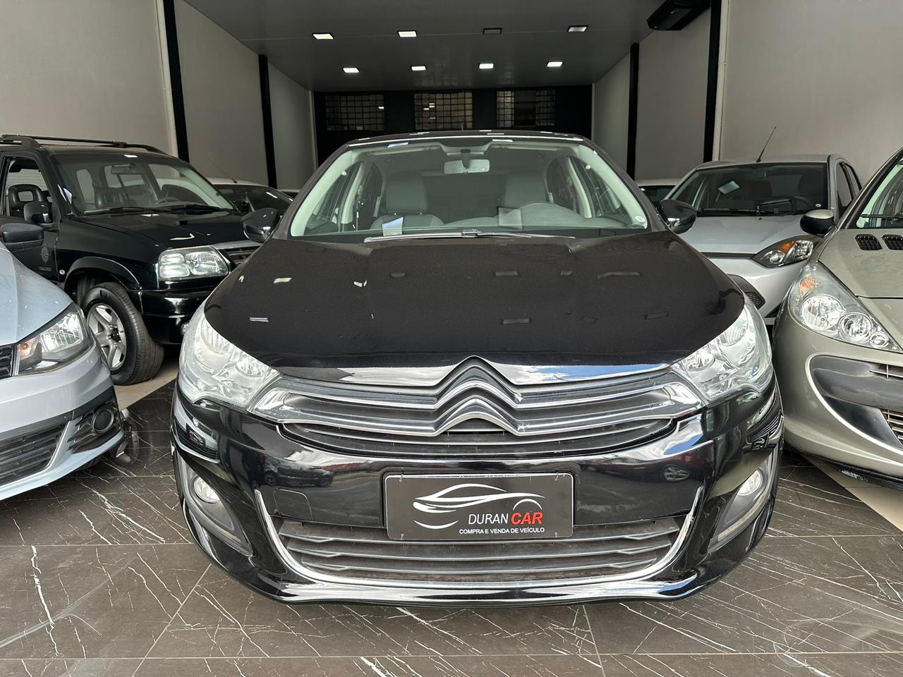 Citroën C4 Lounge 1.6 Turbo - foto 2