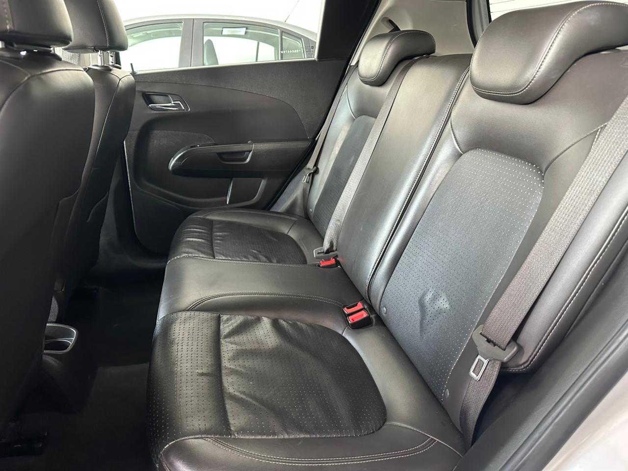 Chevrolet SONIC LTZ 1.6 - foto 10