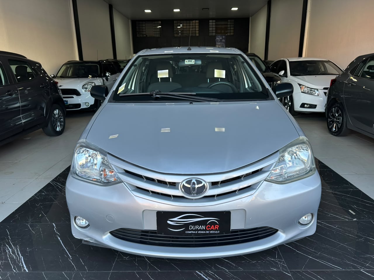 Toyota Etios X 1.5 - foto 2
