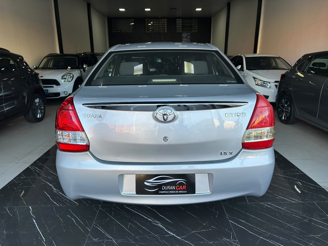 Toyota Etios X 1.5 - foto 5