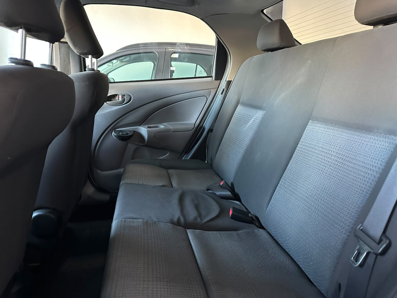 Toyota Etios X 1.5 - foto 10