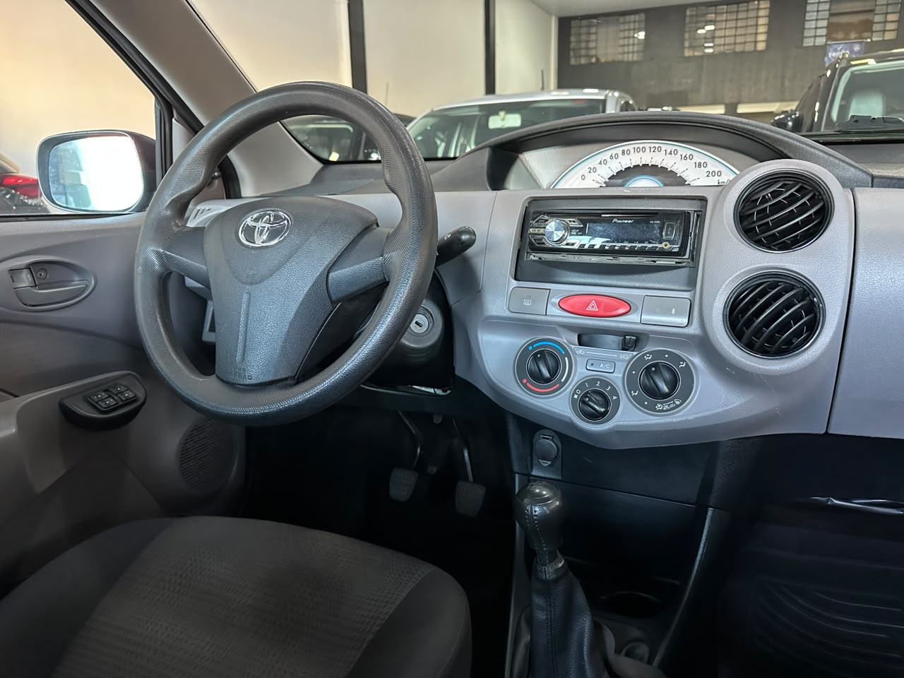 Toyota Etios X 1.5 - foto 7