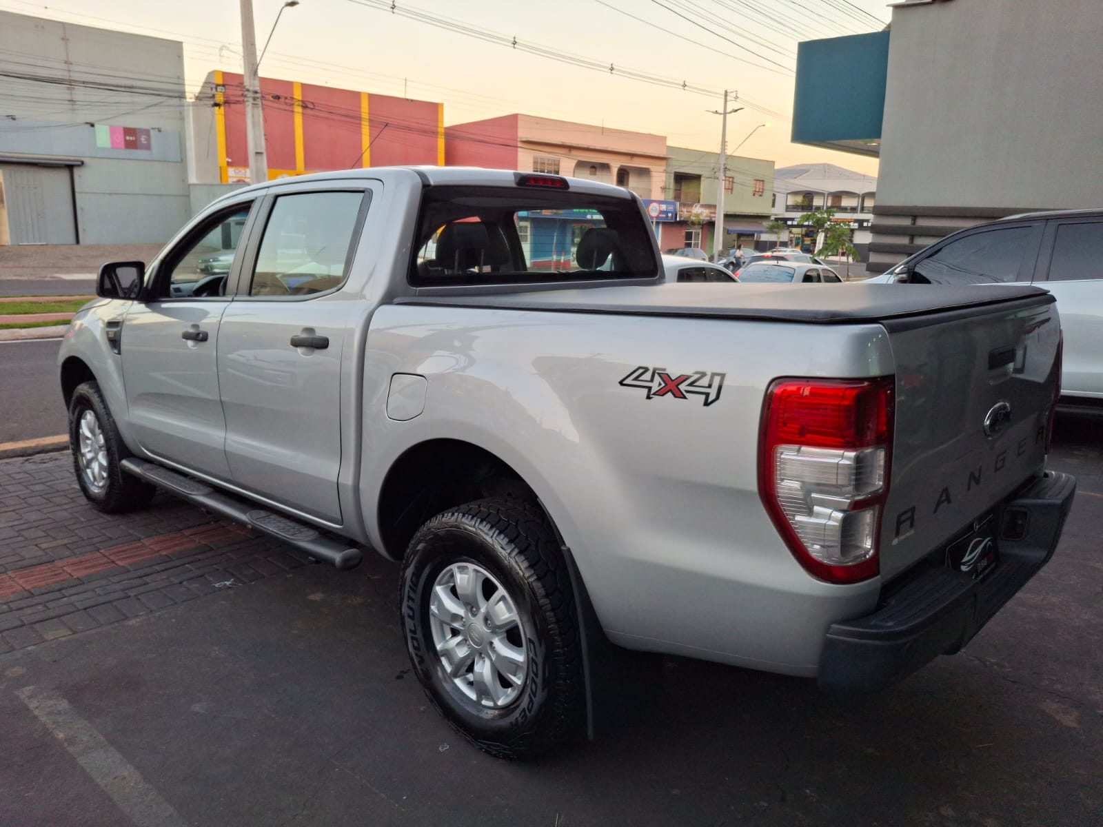 Ford Ranger XLS 3.2 Turbo CD 4x4 - foto 6