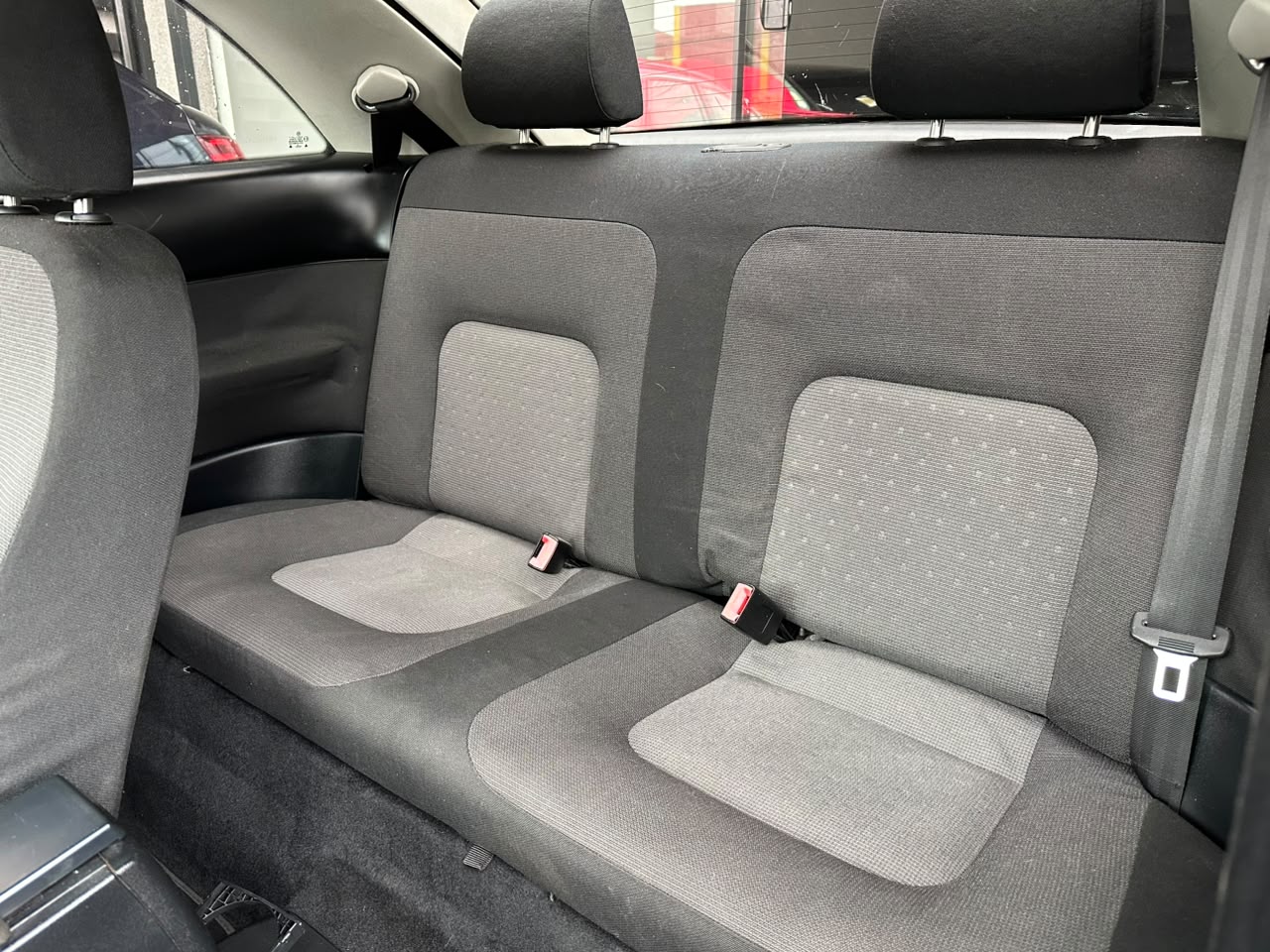 Volkswagen New Beetle 2.0 Mi - foto 10