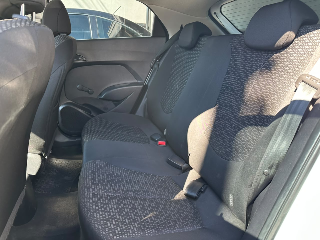 Hyundai HB20 Unique 1.0 - foto 10