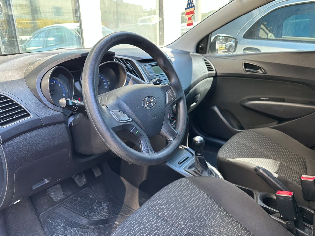 Hyundai HB20 Unique 1.0 - foto 8