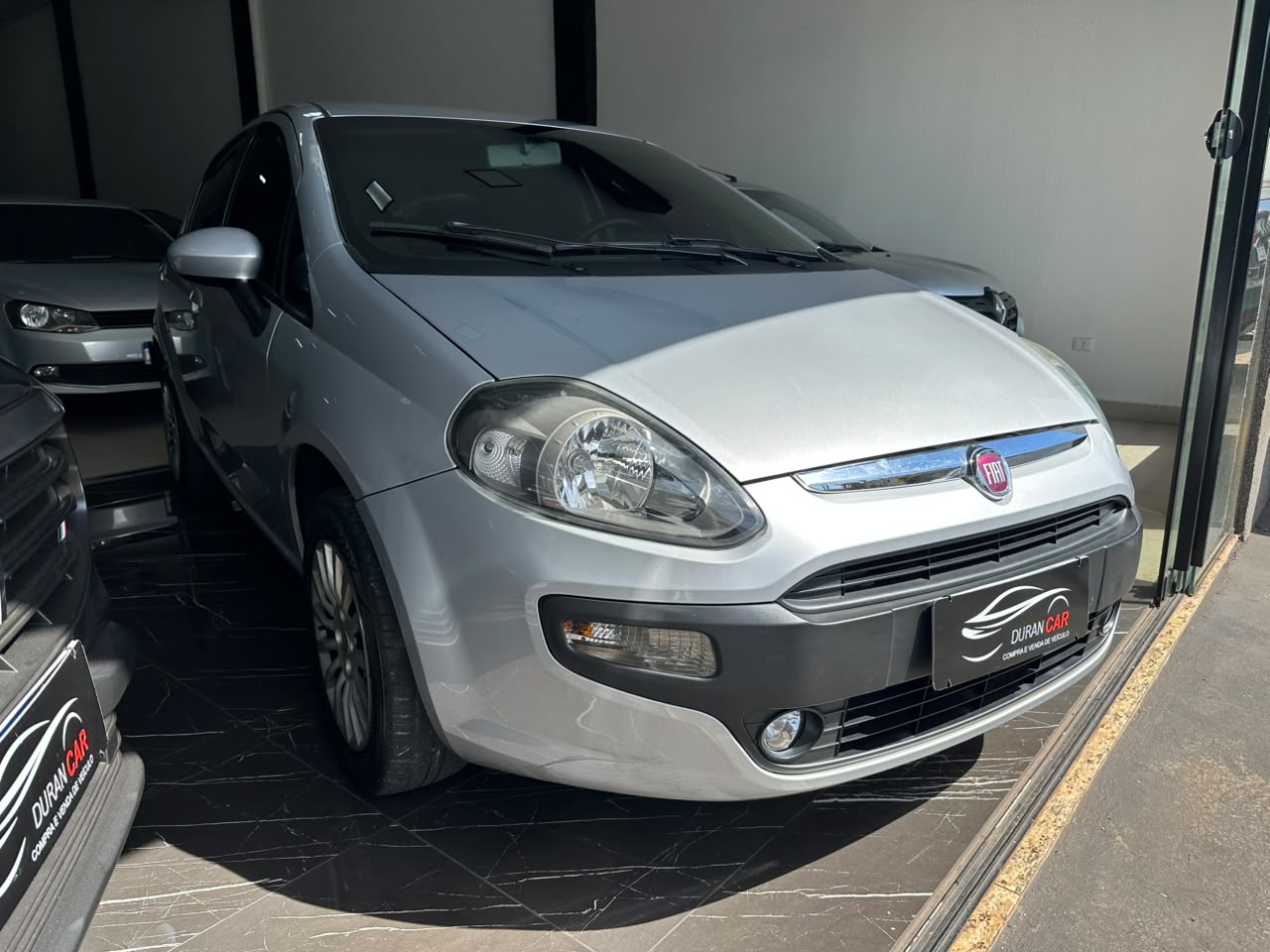 Fiat Punto Attractive 1.4 Flex  - foto 2