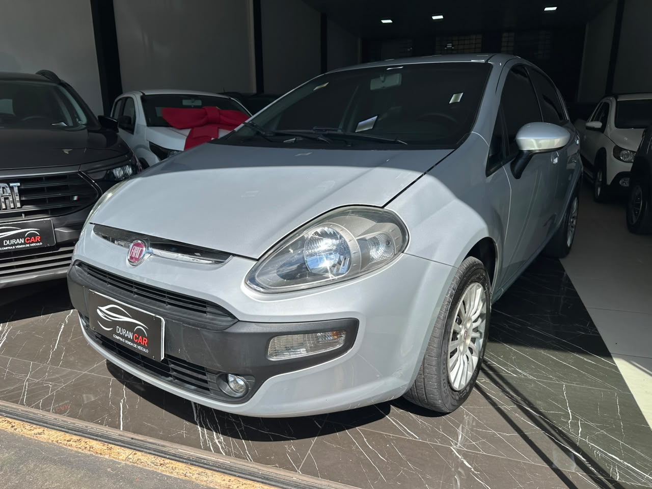 Fiat Punto Attractive 1.4 Flex 