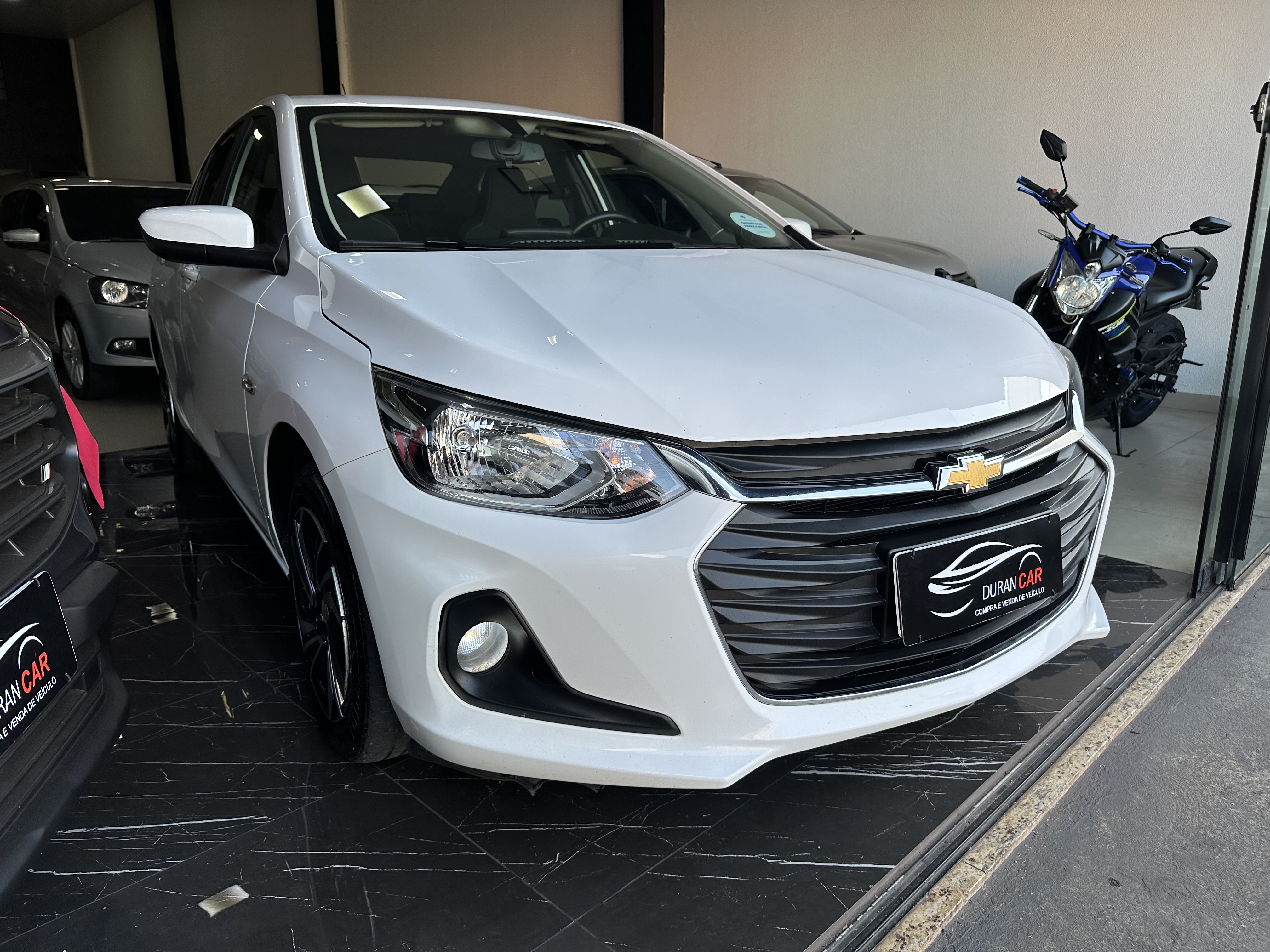 Chevrolet Ônix Plus LT 1.0 Turbo - foto 2