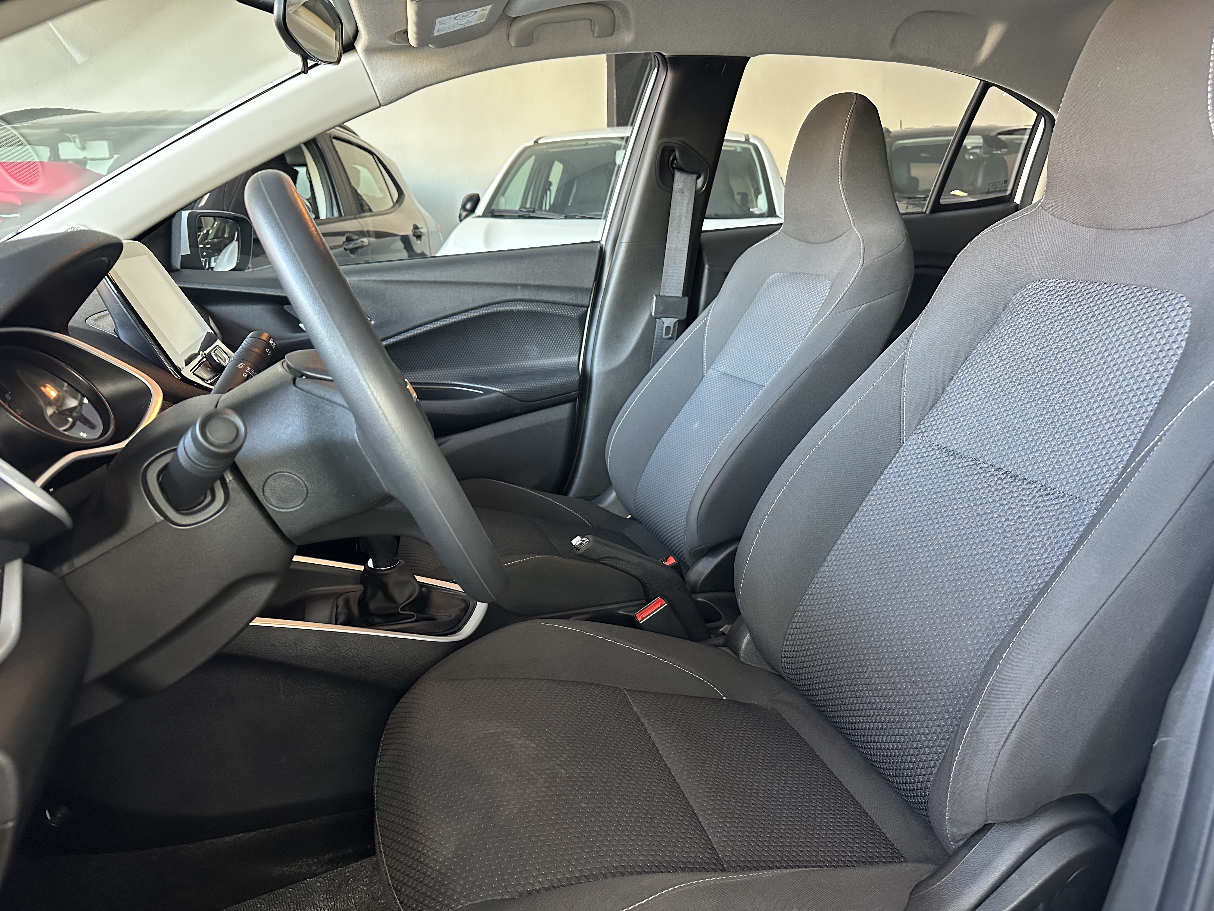 Chevrolet Ônix Plus LT 1.0 Turbo - foto 9