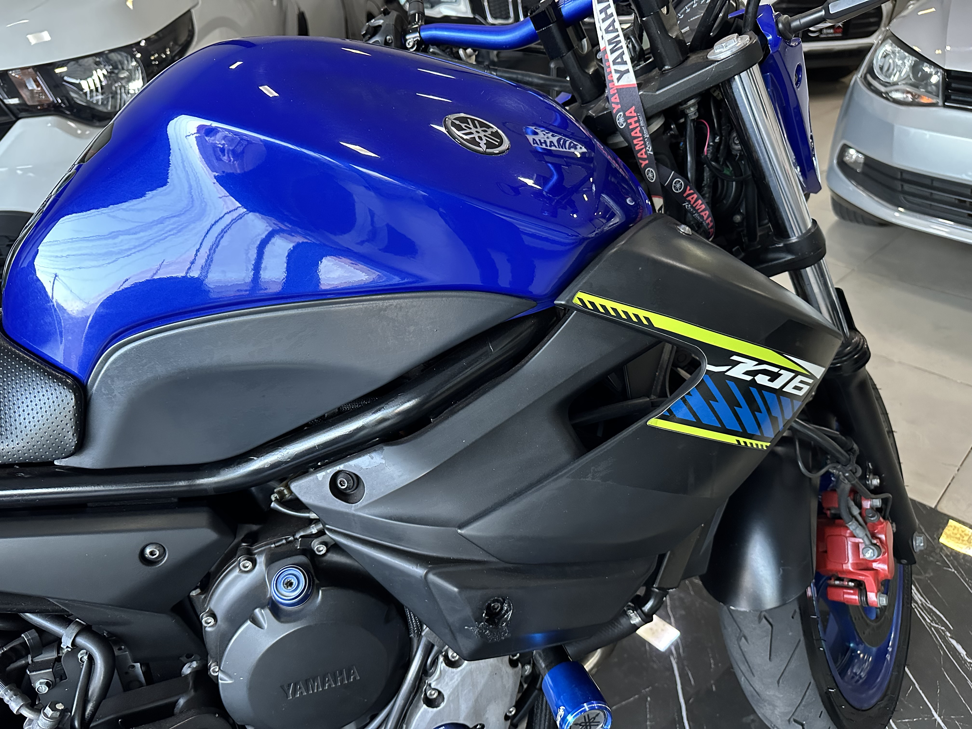 Yamaha XJ6 600c - foto 7