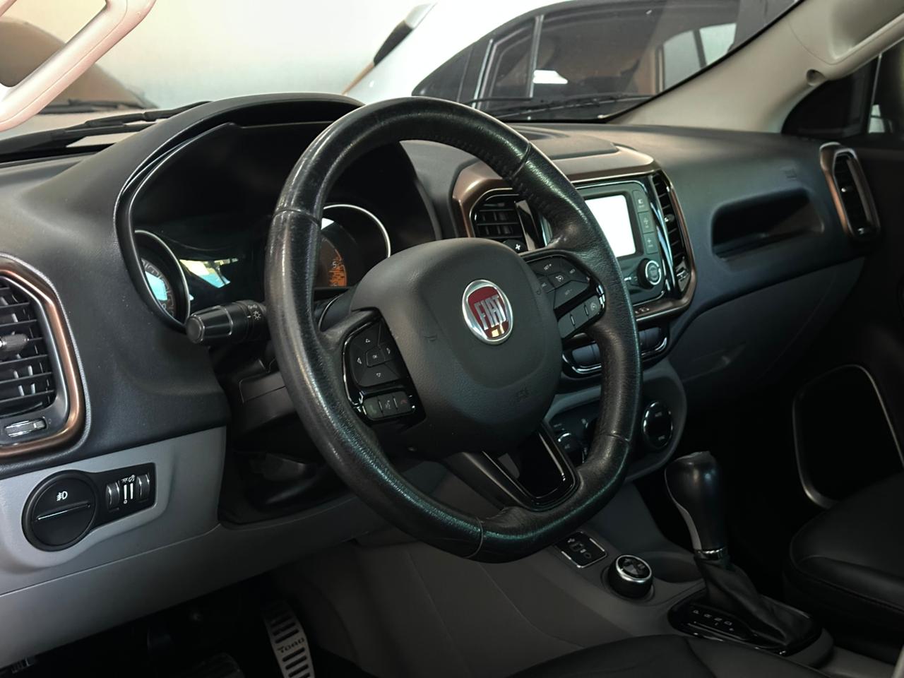 Fiat Toro Volcano 2.0 Turbo 4x4 - foto 7