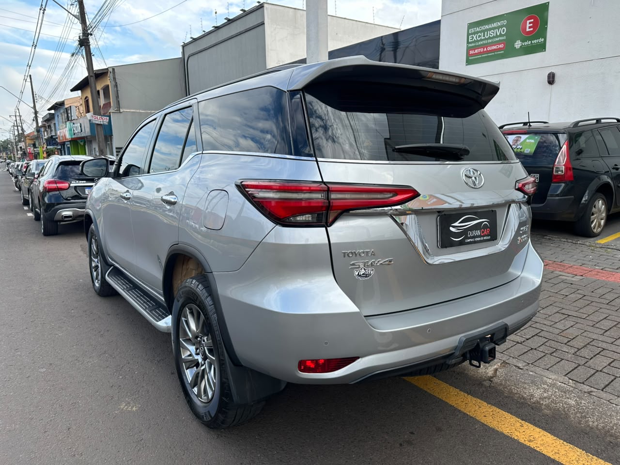 Toyota Hilux SW4 SRX 2.8 TDI 4x4 - foto 4