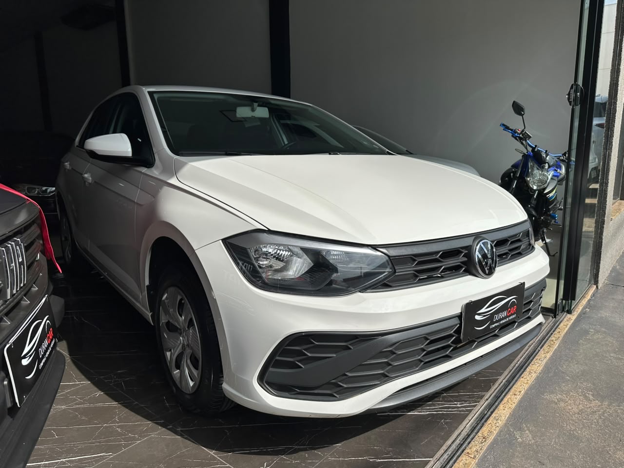 Volkswagen Polo Track 1.0  - foto 2