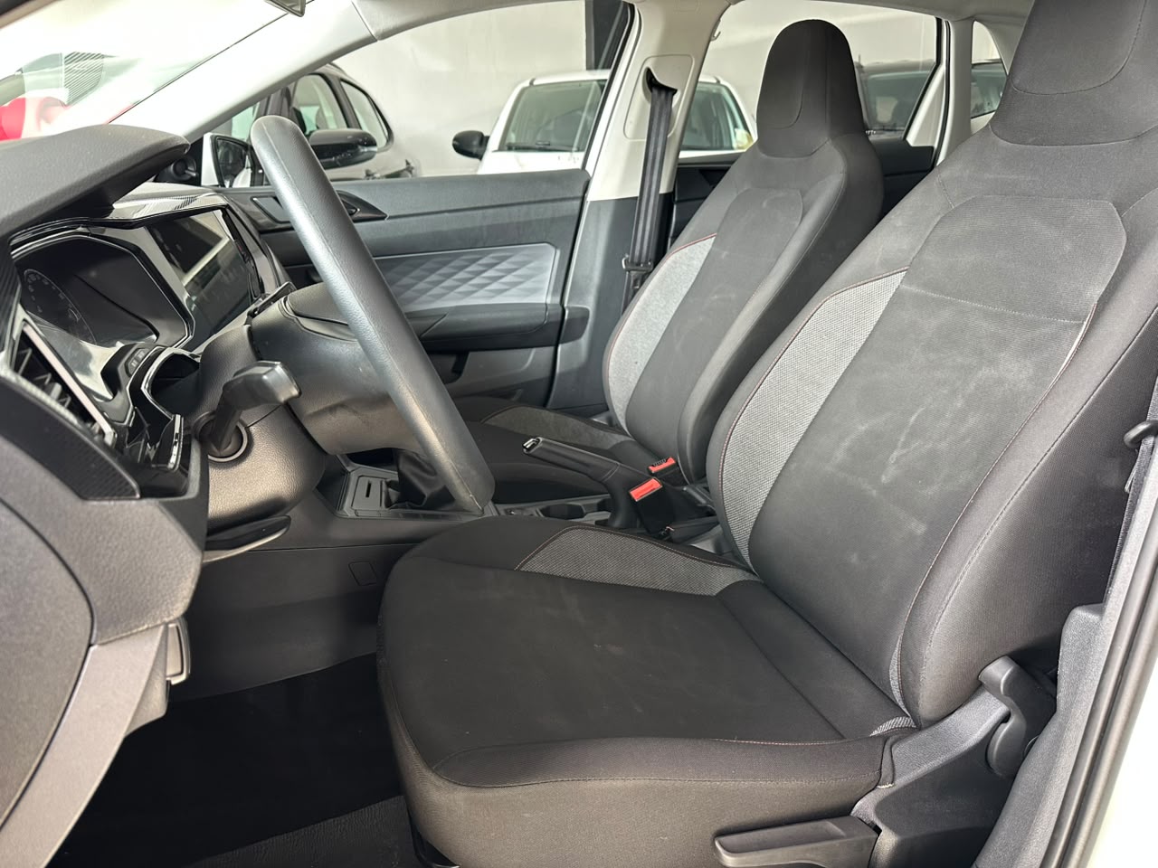 Volkswagen Polo Track 1.0  - foto 9
