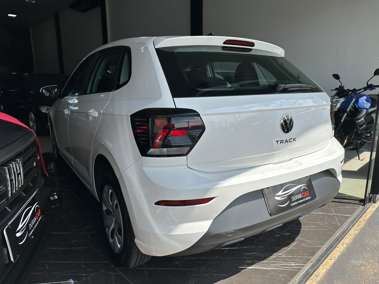 Volkswagen Polo Track 1.0  - foto 4